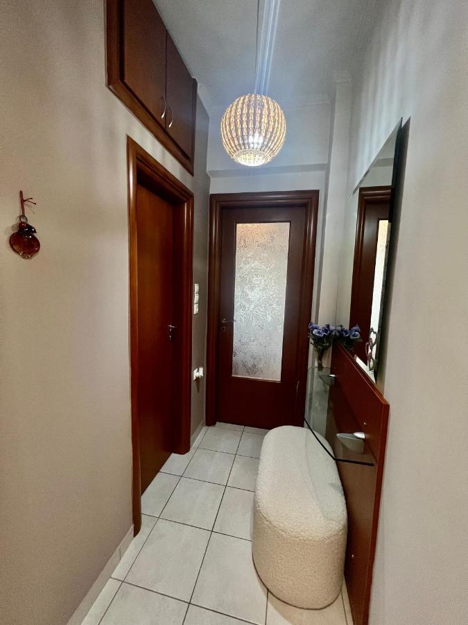 Elegant Downtown Retreat Apartment Kalamata Ngoại thất bức ảnh