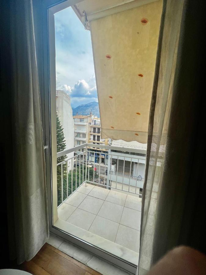 Elegant Downtown Retreat Apartment Kalamata Ngoại thất bức ảnh