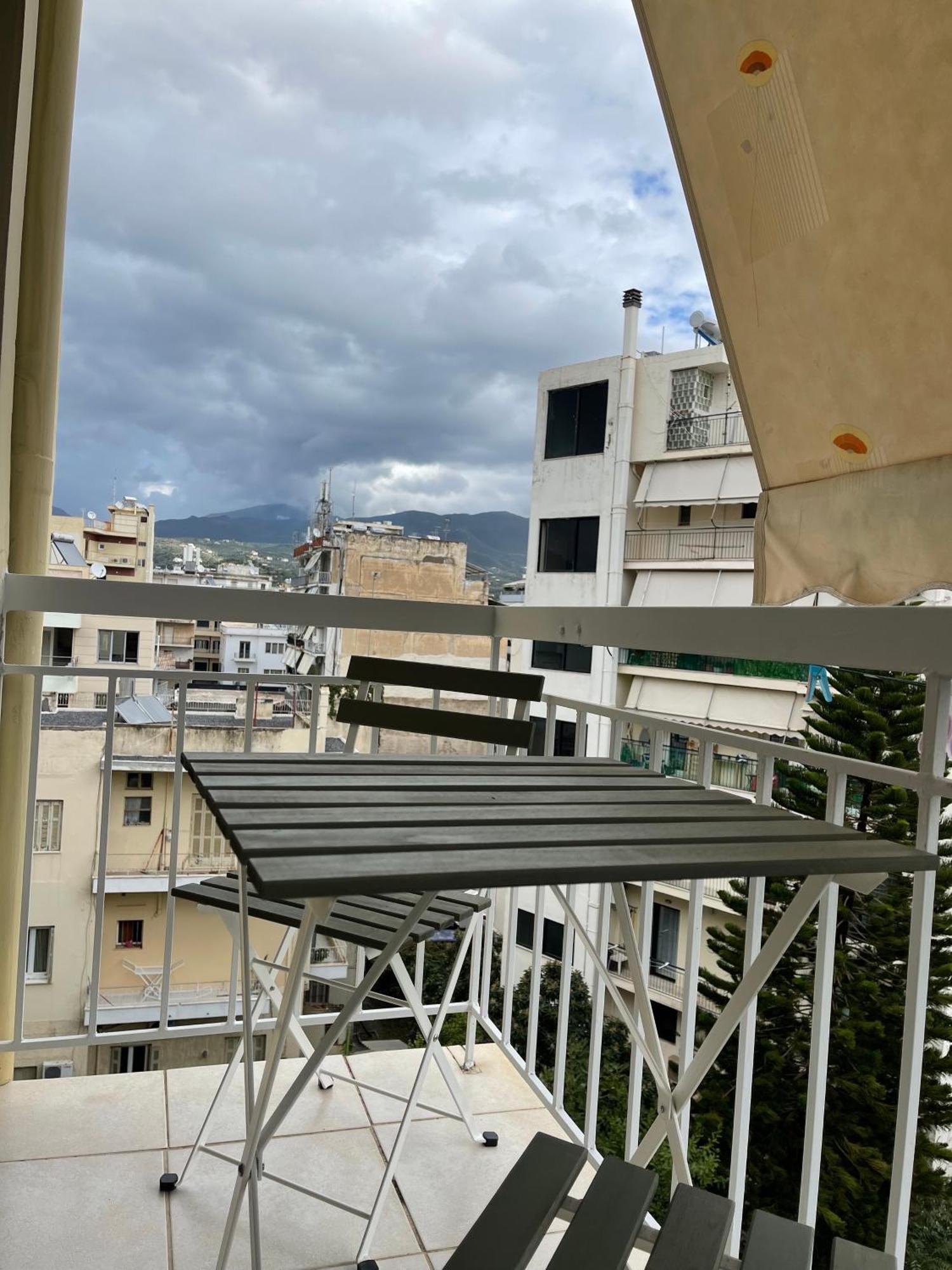 Elegant Downtown Retreat Apartment Kalamata Ngoại thất bức ảnh